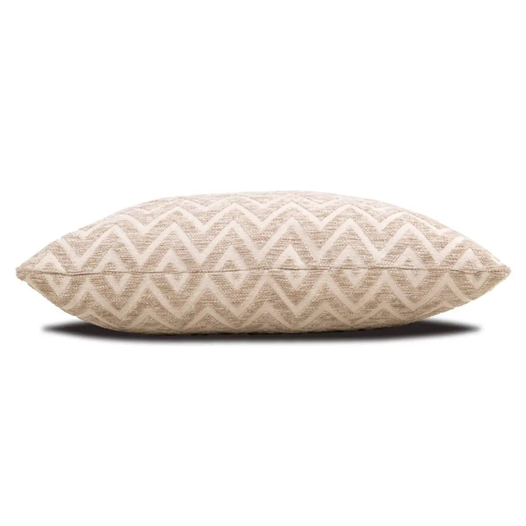 Pernă decorativă Mayfield – bej CHEVRON