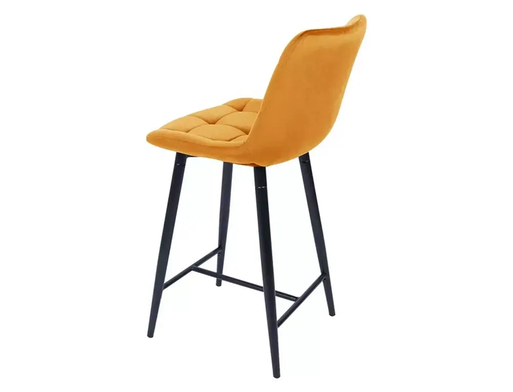 Scaun bar semi-înalt CHIC H-2 Velvet structură neagră/curry Bluvel 68